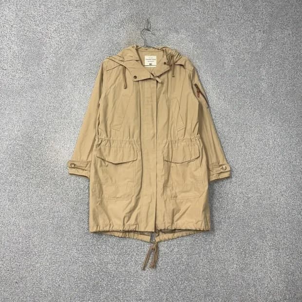 써스데이아일랜드 베이지 여성 빈티지 피쉬테일 코트 야상