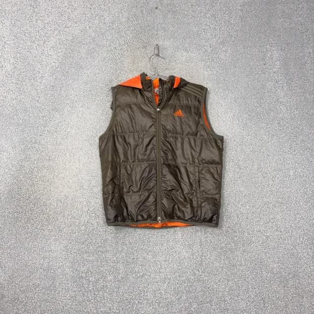 아디다스 브라운 빈티지 로고 구스다운 패딩 조끼 M/M