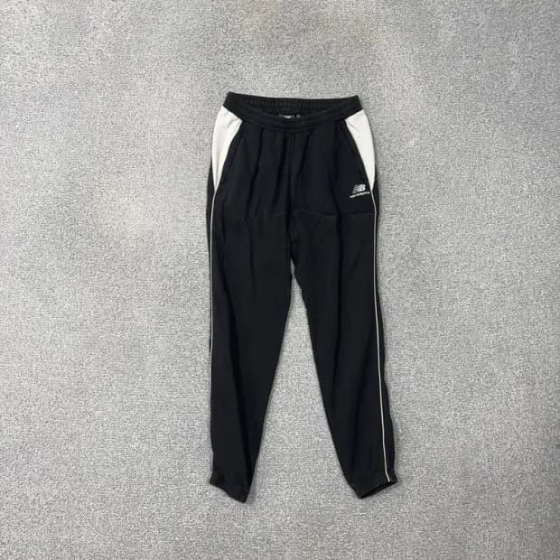 뉴발란스 블랙 로고 기능성 트레이닝 팬츠 M