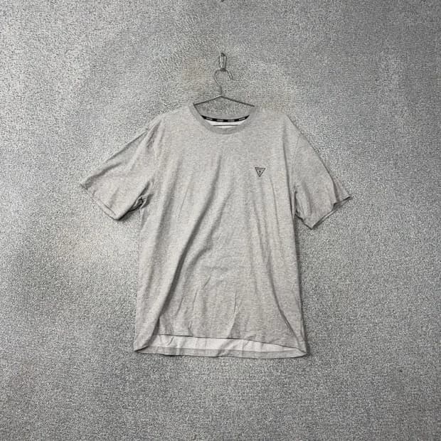 게스 로고 라이트 그레이 반팔티 M