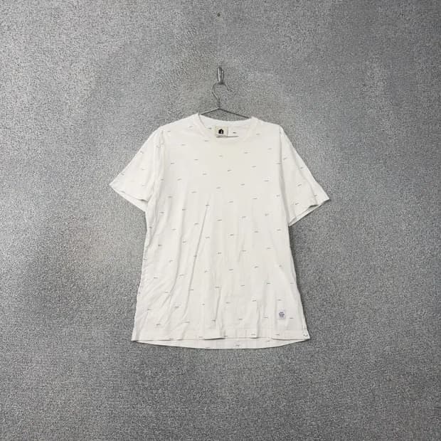 빈폴 도트 화이트 남성 캐주얼 반팔 티 110