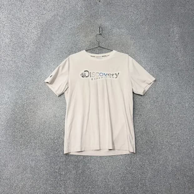 디스커버리 로고 프린팅 베이지 반팔 티 100