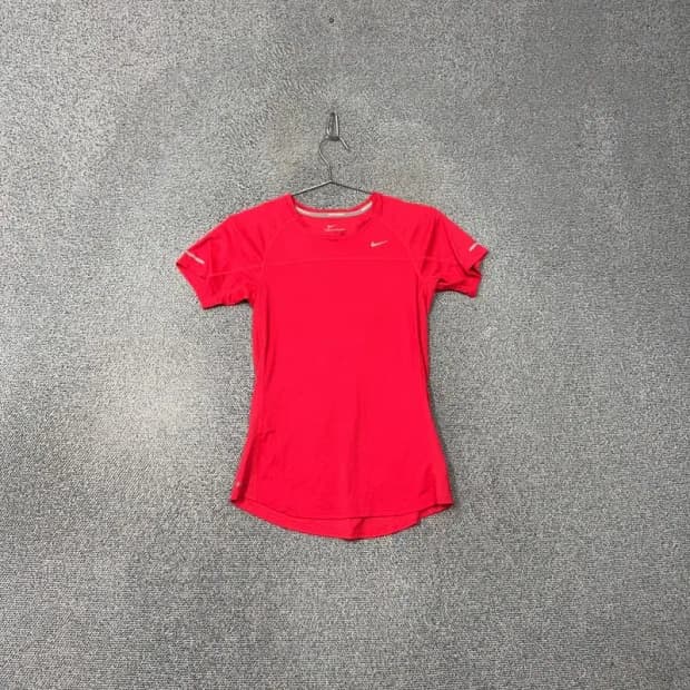 나이키 스우시 드라이핏 기능성 레드 반팔 티 M