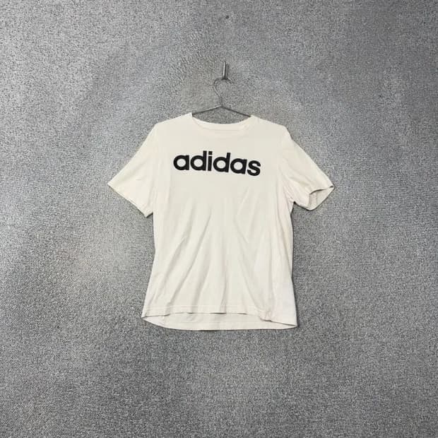 아디다스 프린팅 스펠 로고 남성 반팔티 L