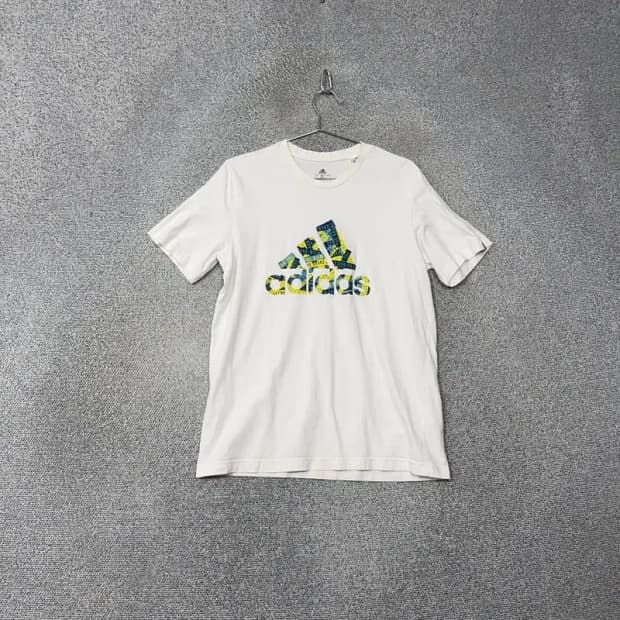 아디다스 프린팅 빅로고 화이트 반팔 티 XL