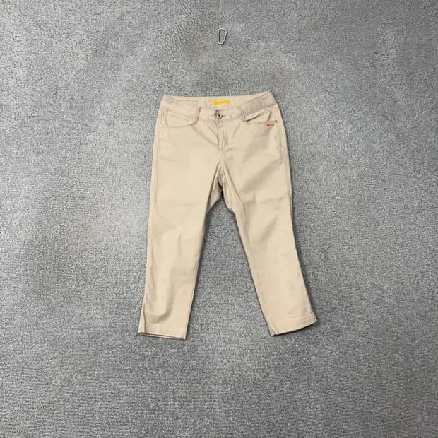 루이까스텔 베이지 캐주얼 7부 팬츠 67