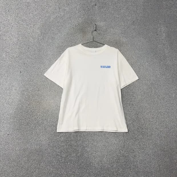 마하그리드 프린팅 로고 화이트 반팔 티 S