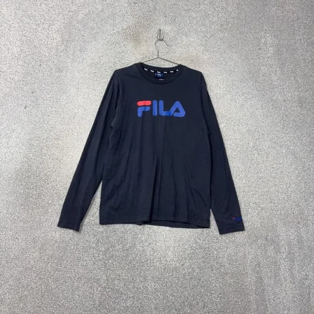 휠라 로고 프린팅 네이비 긴팔 티 105