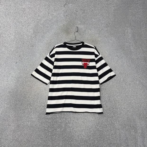 NBA 시카고불스 로고 스트라이프 5부 오버핏 반팔티 M