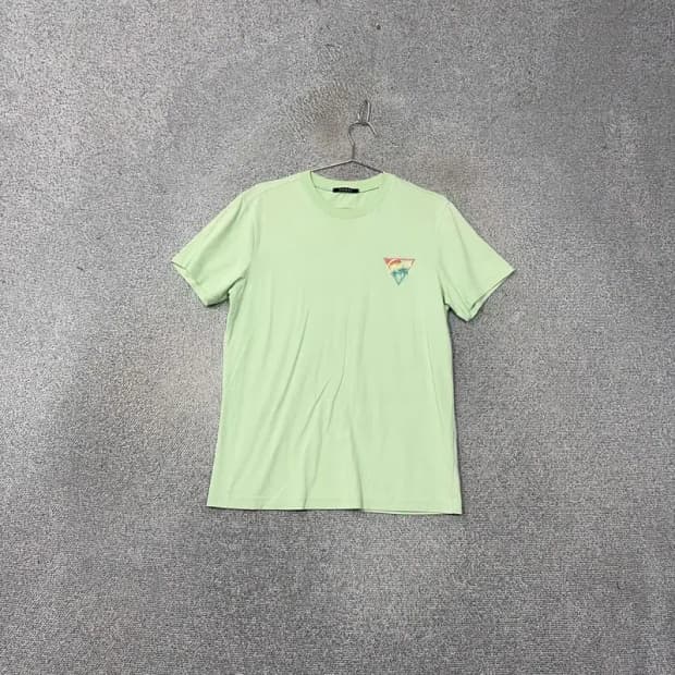 게스 라이트 그린 로고 캐주얼 반팔 티 L