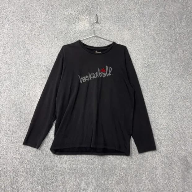 아디다스 바스켓볼 빈티지 프린팅 블랙 긴팔 티 100