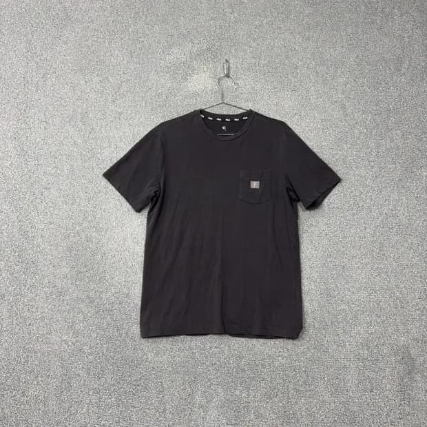 휠라 블랙 로고 캐주얼 반팔 티 100