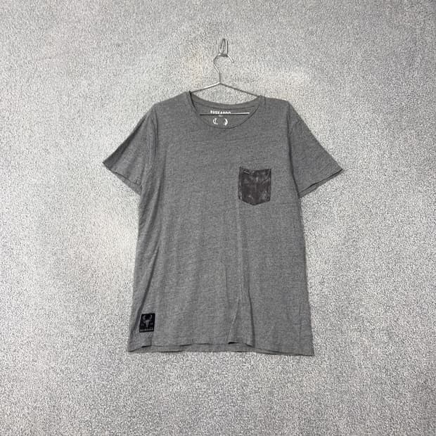 버커루 그레이 포켓 반팔 티 XL