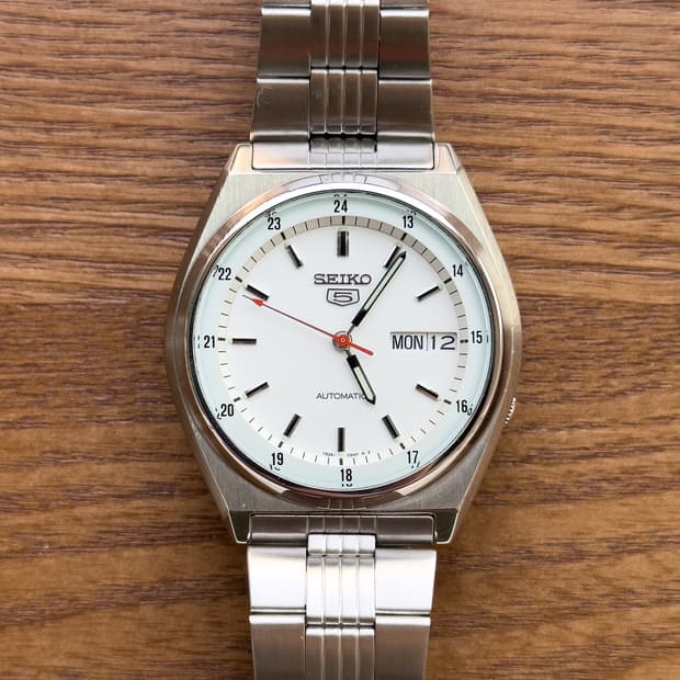 [초희귀] 70s 세이코 5 화이트 파일럿 -24시간 이너트랙 레드 포인