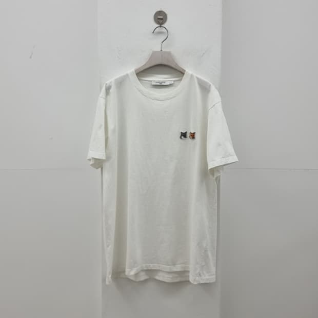 MAISON KITSUNE 메종키츠네