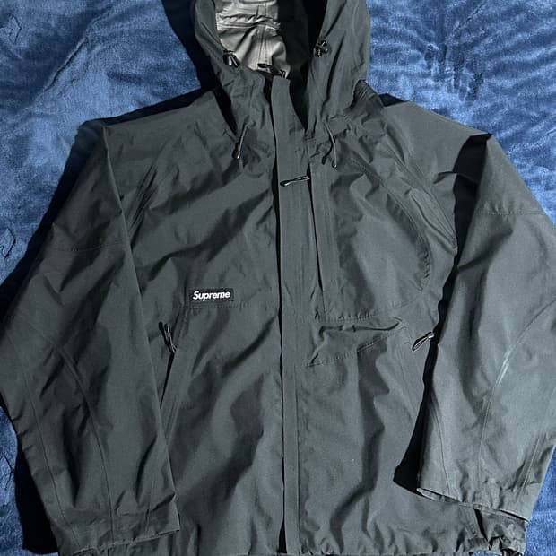 슈프림 고어텍스 팩라이트 자켓 바람막이