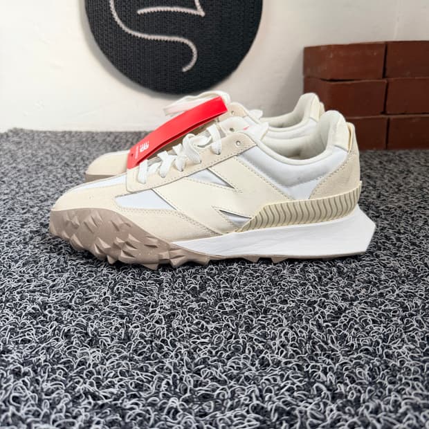 뉴발란스 UXC72QJ XC-72 - 화이트/베이지