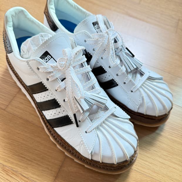 클랏x아디다스 슈퍼스타