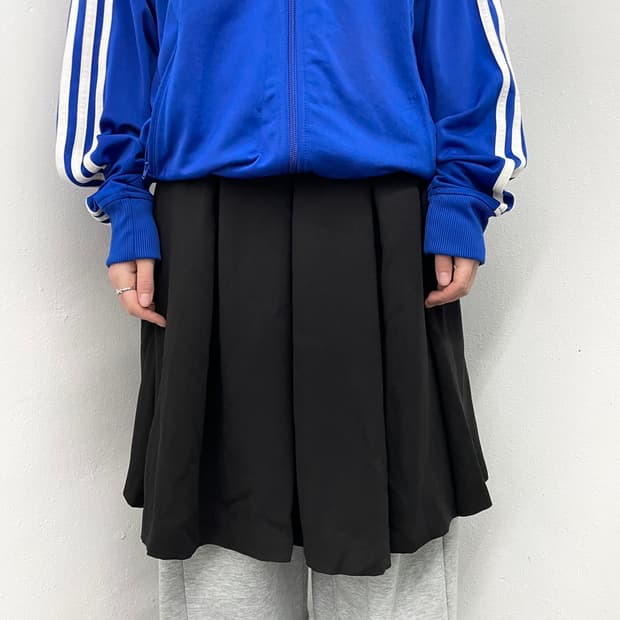 니혼진 너드 블랙 플리츠 스커트