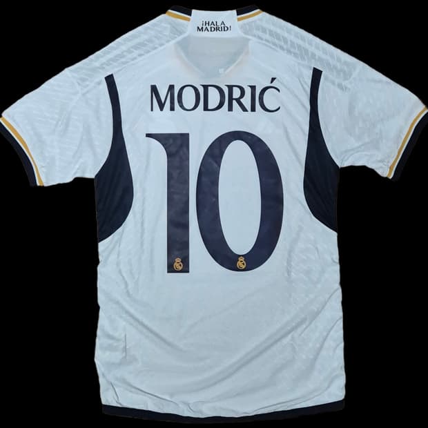 23-24 레알마드리드 모드리치 홈 유니폼 L 챔스파이널패치