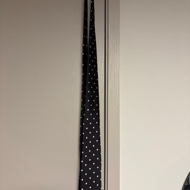 톰포드 도트 타이