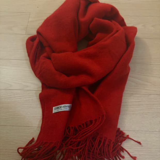 Giorgio Armani Red muffler