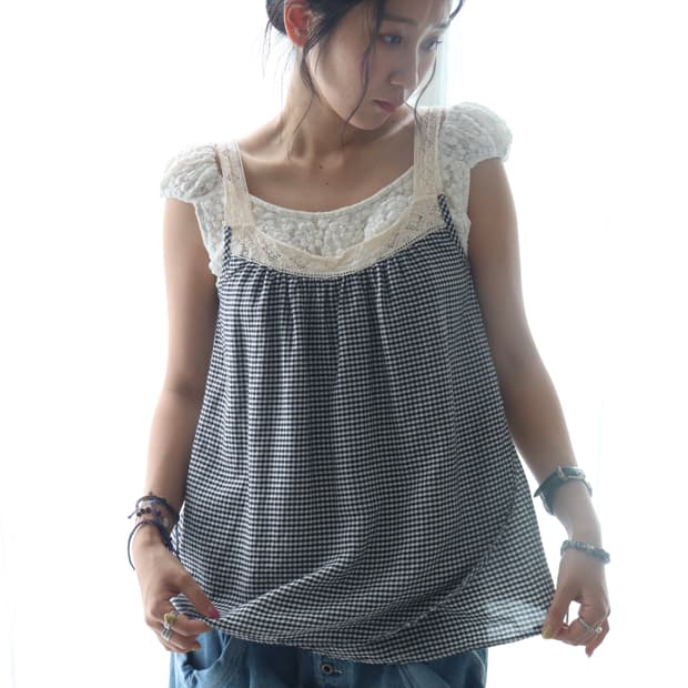 [HUG Ō WäR] Check Lace Camisole Blouse