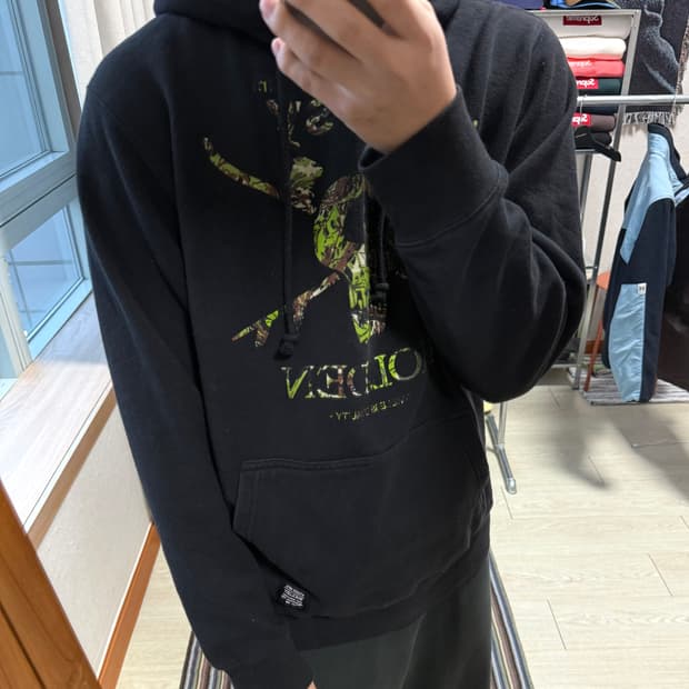 스투시 홀덴 스컬 후드티