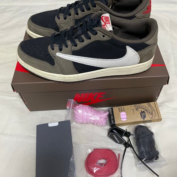 조던1 트래비스스캇 로우 og 260