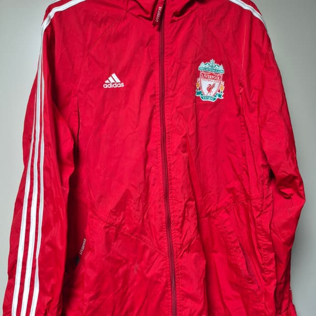아디다스 정품 리버풀 레드 바람막이 105사이즈 판매합니다