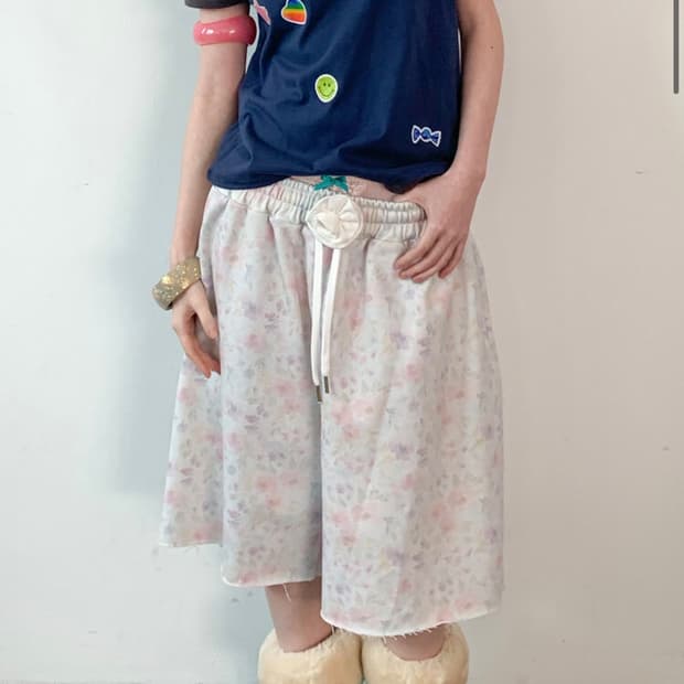 샵페어리 flower bermuda pants 