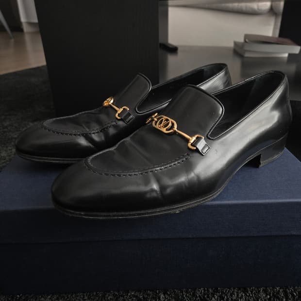 루이비통 로퍼 7L 270 정도의 사이즈 감