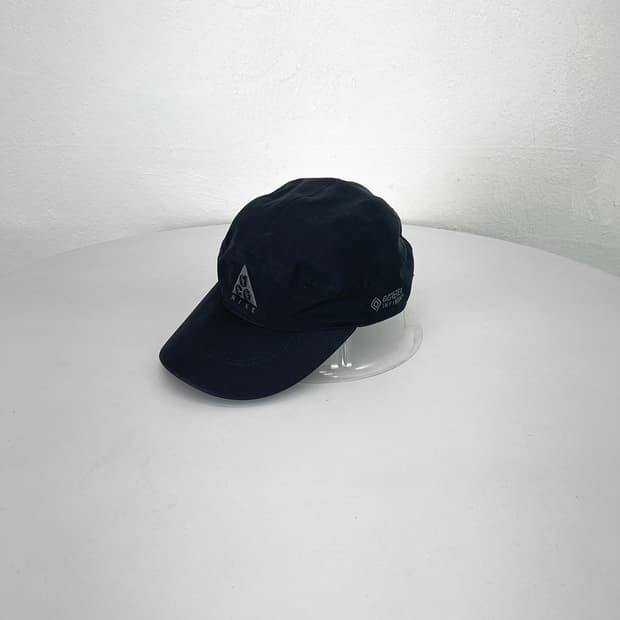 나이키 ACG 고어텍스 블랙 볼캡