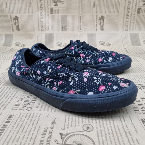 반스 어센틱 플라워 여성스니커즈 245