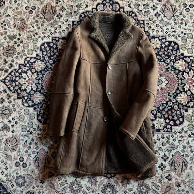 EMMETI 스웨이드 레더 코트 슬림100