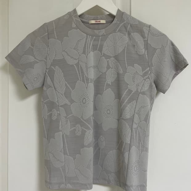 CAMELLIA JACQUARD JERSEY TOP 카멜리아 자카드 져지