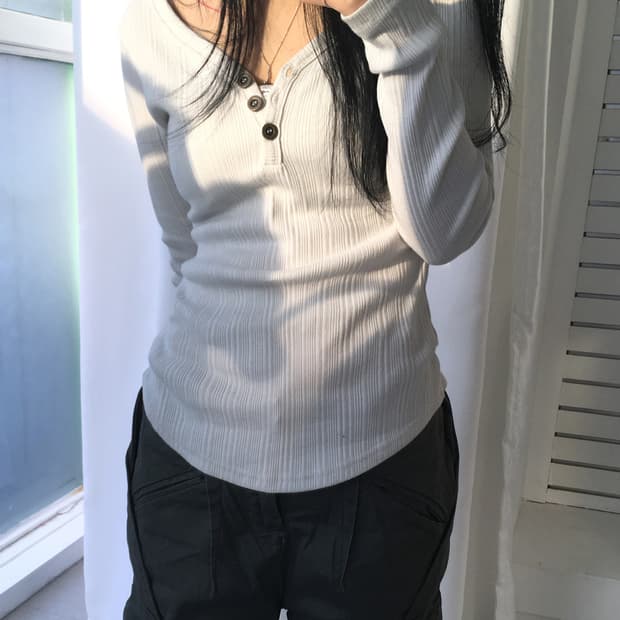 이즈이즈 new liner button round t