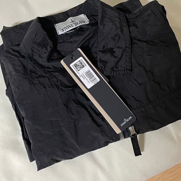 스톤아일랜드 나일론 오버셔츠25ss 블랙L