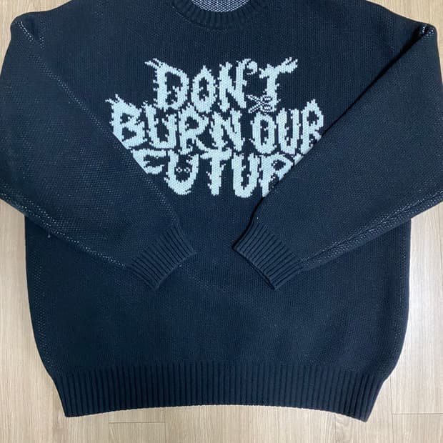 아조바이아조 니트 