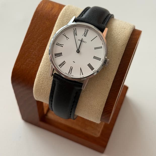 세이코 Seiko 쿼츠 샤리오 