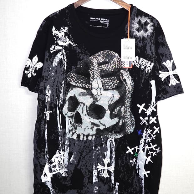 Rhinestone skull t-shirt