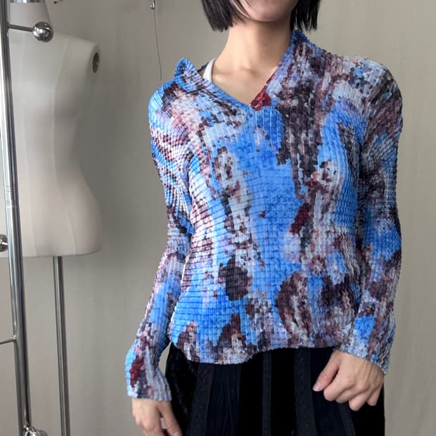 Issey Miyake 플리츠 카라 탑