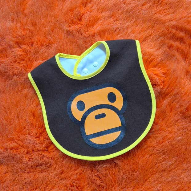 BAPE KIDS 베이프 키즈 베이비 빕 턱받이 택 없는 미사용품