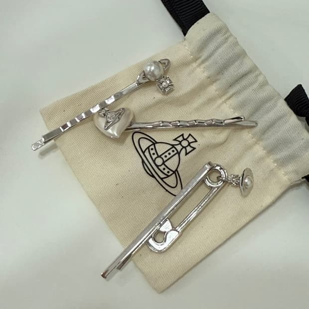 비비안웨스트우드 틸데 바비 헤어핀세트