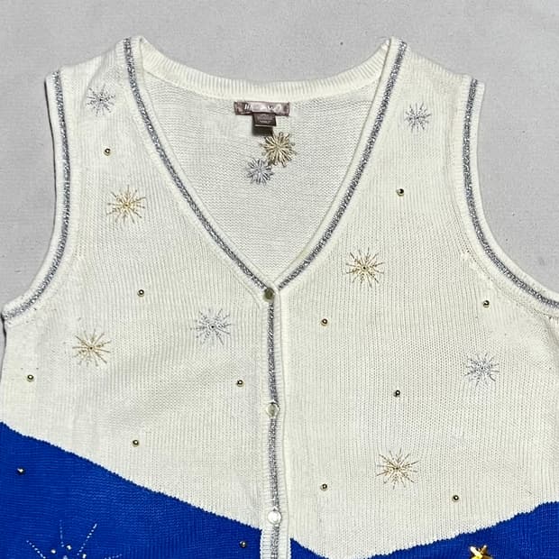 M 화이트 스태그 스노우맨 자수 니트 베스트