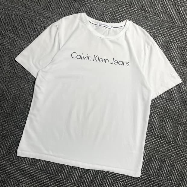 캘빈클라인 스펠아웃 반팔 티셔츠 화이트y 5251