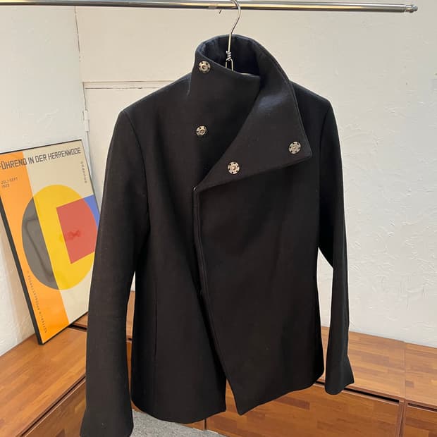 JULIUS N4 울 비대칭 랩 코트