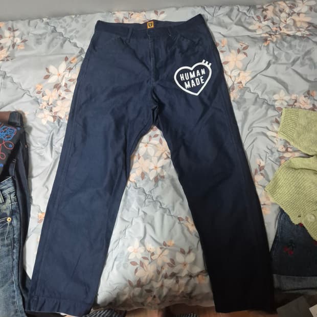 [정품] 휴먼메이드 하트 로고 치노 팬츠 네이비