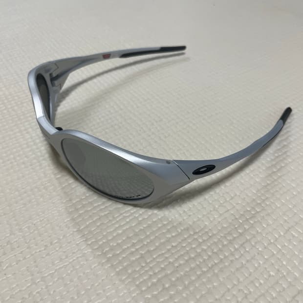 오클리 아이자켓 실버