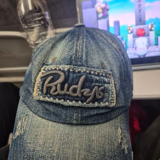 발렌티노 루디 빈티지 볼캡